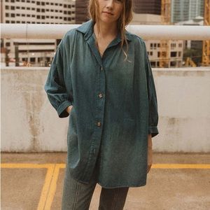 ESBY APPAREL CHELLE TOP - VINTAGE WASHED DENIM - XS/S